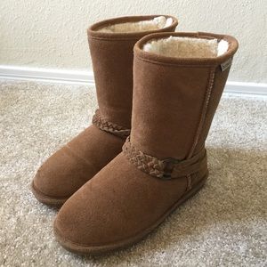 EUC Tan Bearpaw Boots